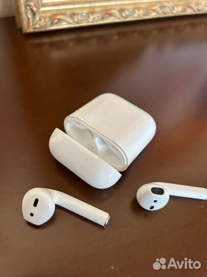 Apple AirPods Pro (MWP22RU/A) белый