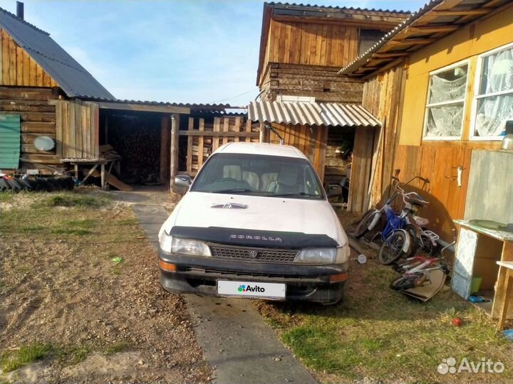 Toyota Corolla, 1998