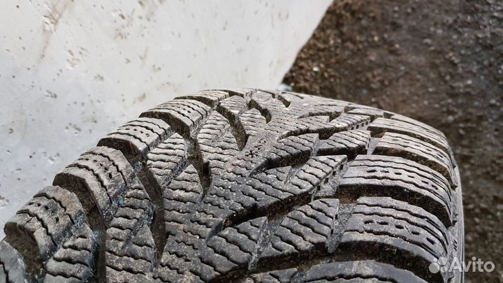 Nokian Tyres Hakkapeliitta R3 SUV 215/65 R16 102B