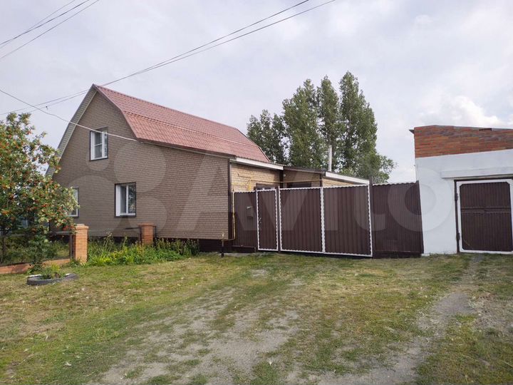 Коттедж 160 м² на участке 25 сот.