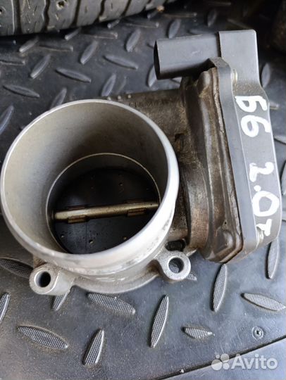 Дроссельная заслонка