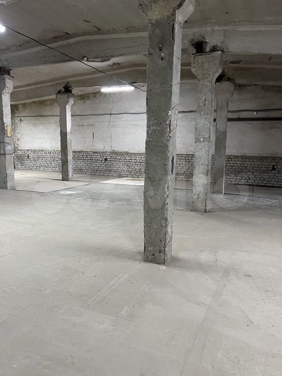 Склад, 415 м²