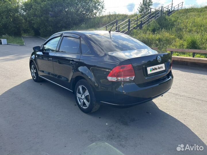 Volkswagen Polo 1.6 AT, 2015, 130 000 км