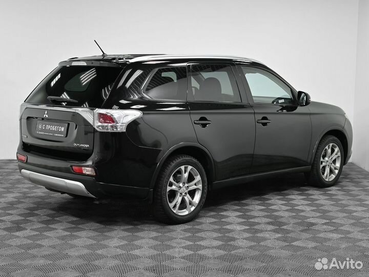 Mitsubishi Outlander 2.0 CVT, 2014, 142 000 км