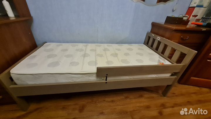 Детская кровать 160х70(матрас в подарок)
