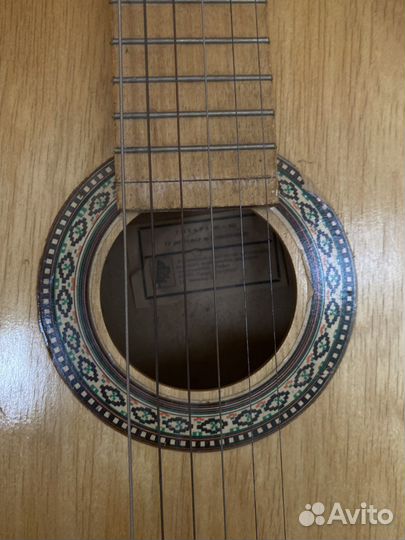 Акустическая гитара