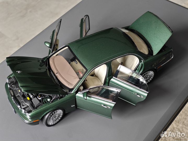 1:18 Jaguar XJ6 X350 Almost Real