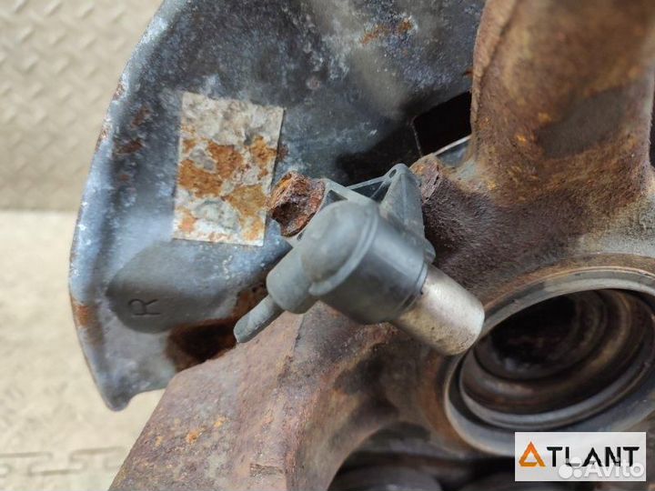 Ступица передняя правая mazda MPV