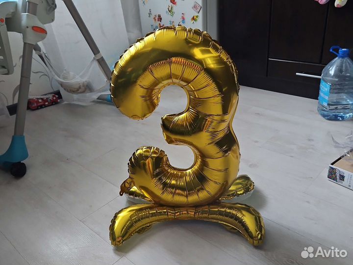 Цифра 3 на день рождения шар