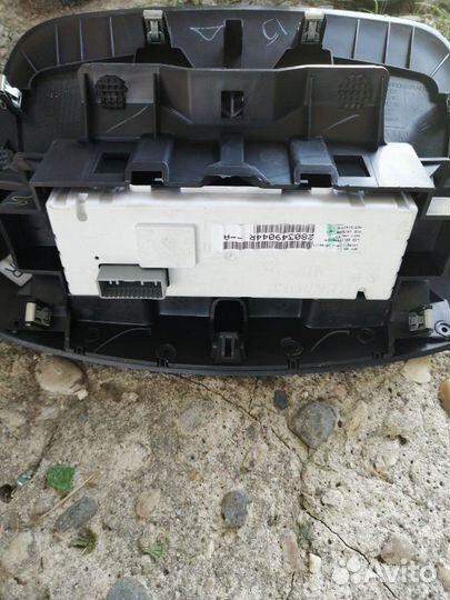 Дисплей информации Renault Megan 3