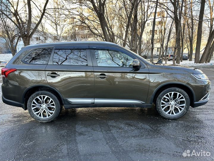 Mitsubishi Outlander 2.0 CVT, 2018, 136 000 км