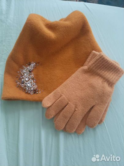 Набор шапка и Перчатки