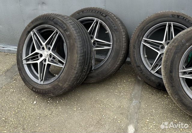 Michelin Pilot Sport 4 225/60 R18