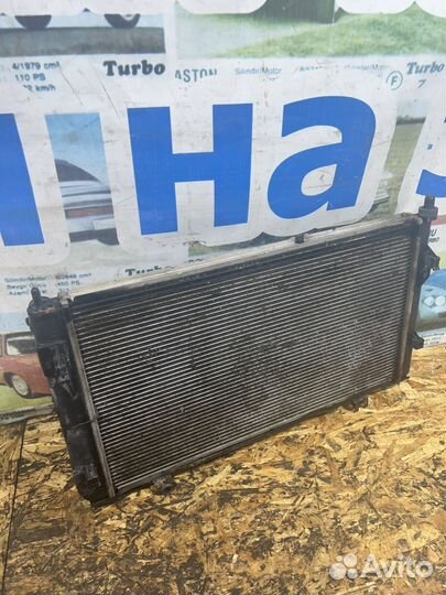 Радиатор охлаждения Лада Гранта