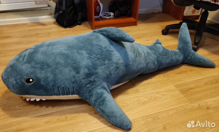 Продам акулу 140 см