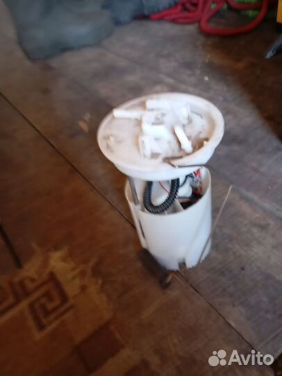 Бензонасос от Ford focus