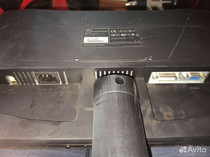 Монитор Fujitsu 20