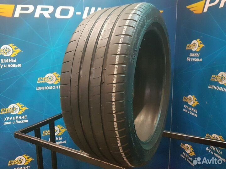 Michelin Pilot Super Sport 245/45 R18