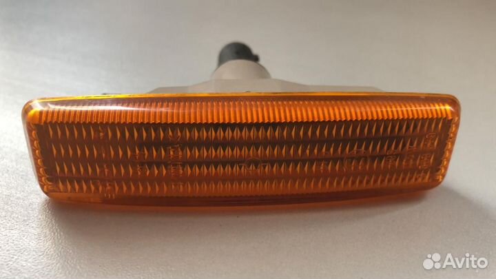 Повторитель поворотников в крыло BMW e39/бмв Е39