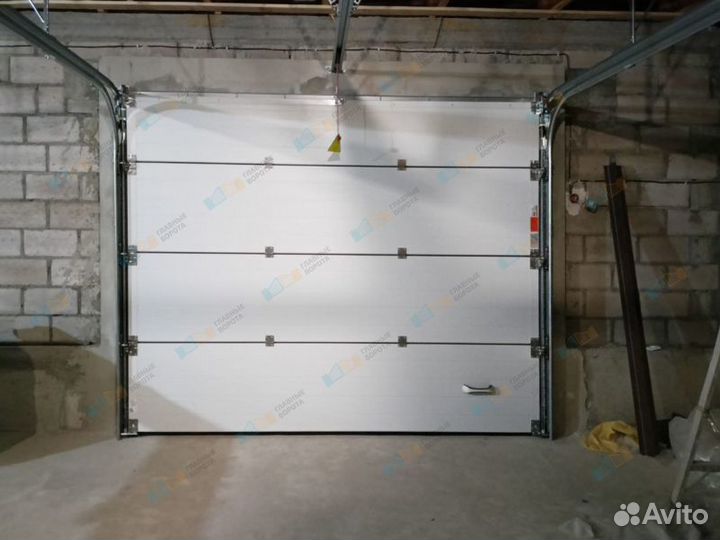 Гаражные ворота / Секционные ворота