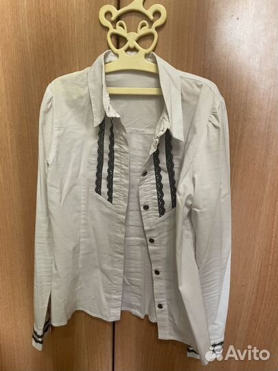 Школьные белые блузки 140, 146 см