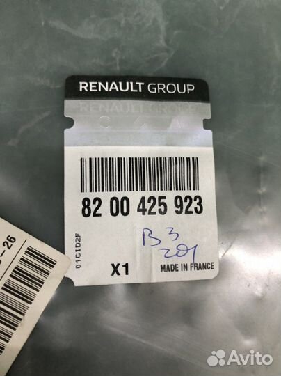 Молдинг лобового стекла Renault Kangoo2