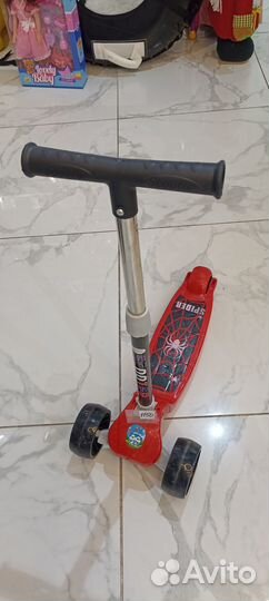 Самокат детский трехколесный новый