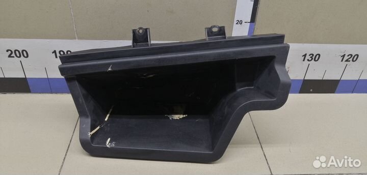 Ящик для инструментов Avensis II 2003-2008