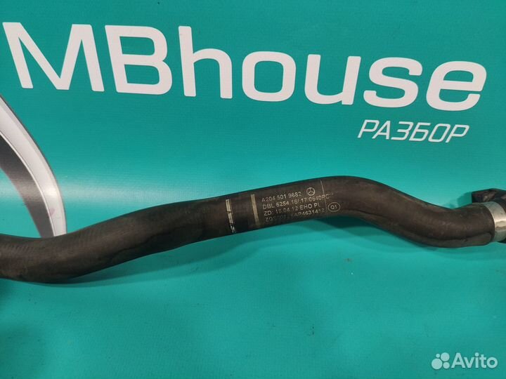 Патрубок охлаждения Mercedes W204