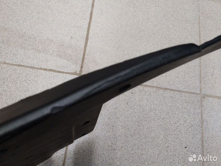 Брызговик Лексус Lx 570 задний правый 08-11