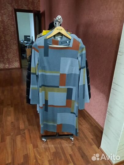 Платье трикотажное женское