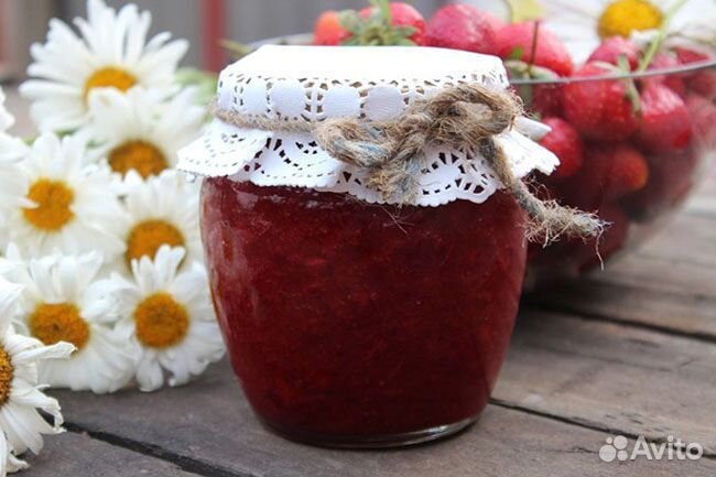 Земляника протертая с сахаром в розницу и оптом