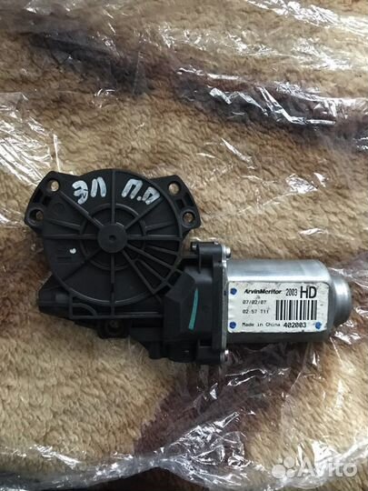 Моторчик стеклоподъемника Hyundai Elantra HD