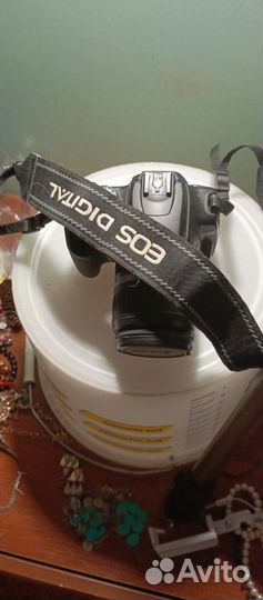 Фотоапарат зеркалка