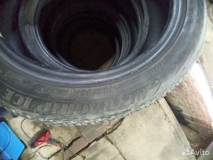 Goodyear UltraGrip Ice 205/55 R16