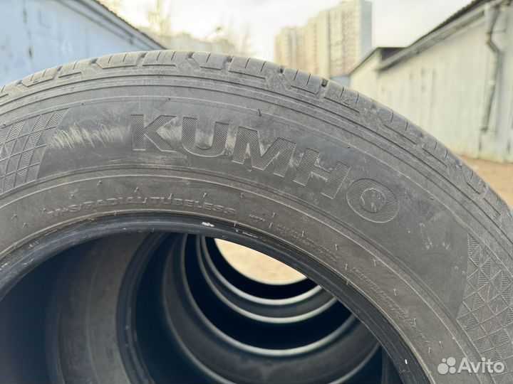 Kumho Crugen HP71 235/65 R17 104V