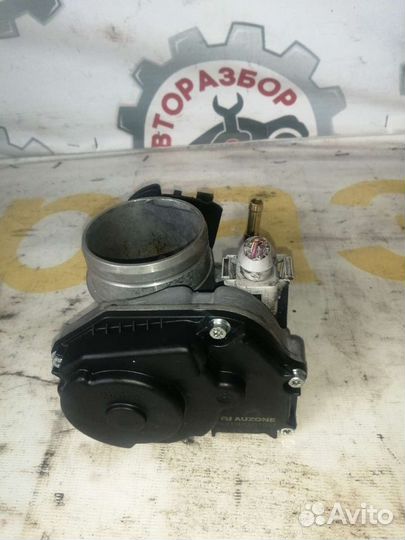 Дроссельная заслонка Volkswagen Golf 4, 1.6 AKL