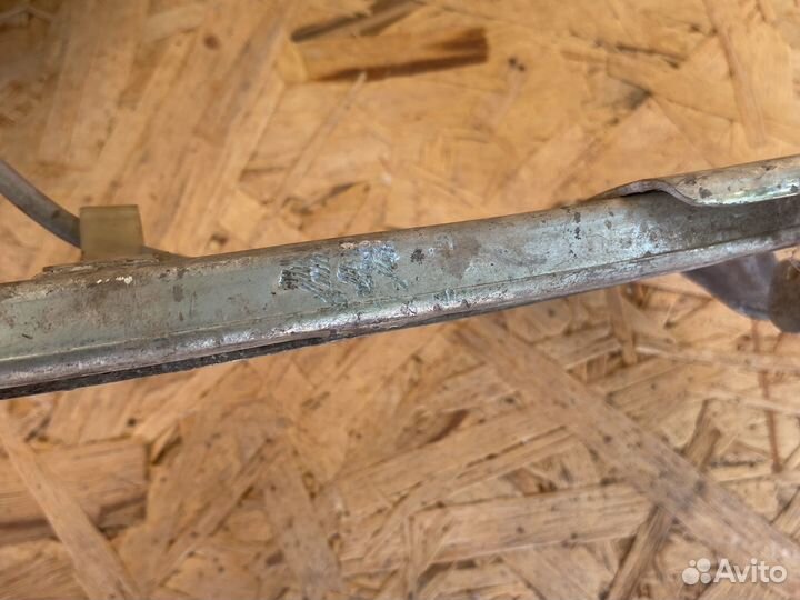 Стеклоподьемник задний правый Toyota vista sv40