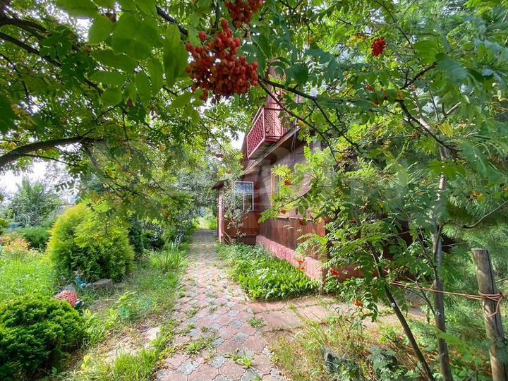 Дом 100 м² на участке 12 сот.