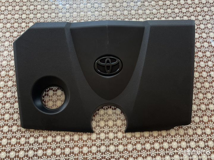 Декоративная накладка двигателя тойота Раф 4