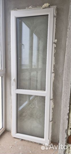 Балконная дверь с окном