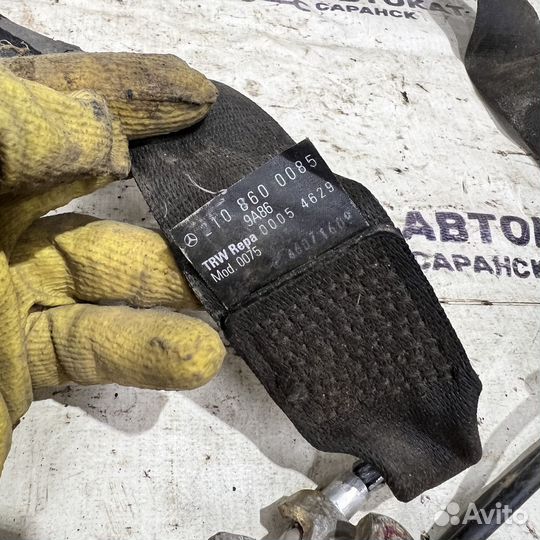 Ремень безопасности задний центральный Mercedes W2