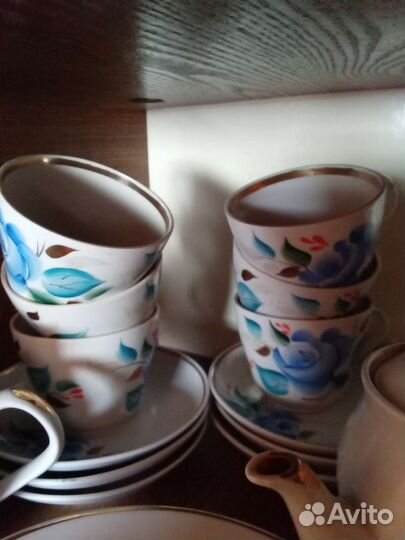 Чайный сервиз с тарелками из СССР