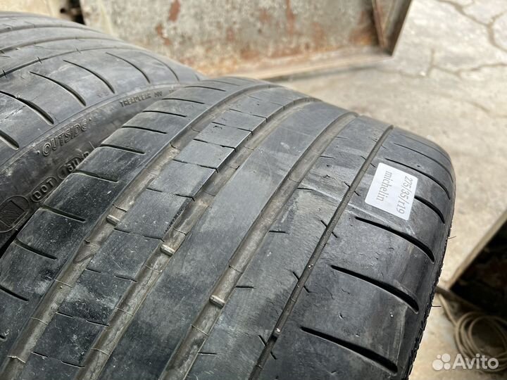 Michelin Pilot Super Sport 275/35 R19