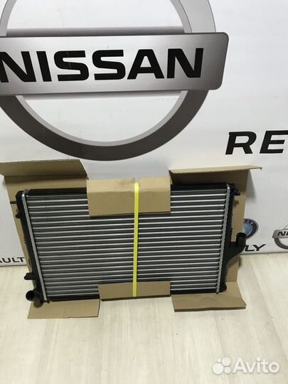 Радиатор охлаждения двигателя основной LADA largus