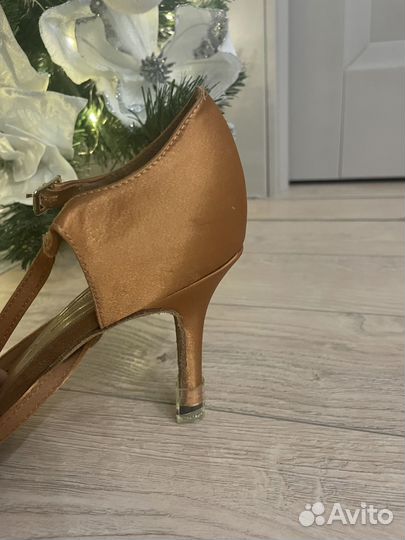 Туфли бальные 39-40 латина