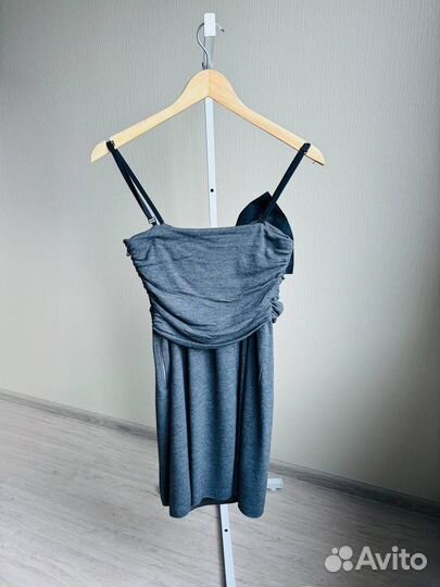 Moschino платье 40IT. Оригинал. Шерсть