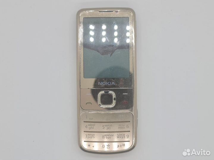 Nokia 6700 classic Gold Edition