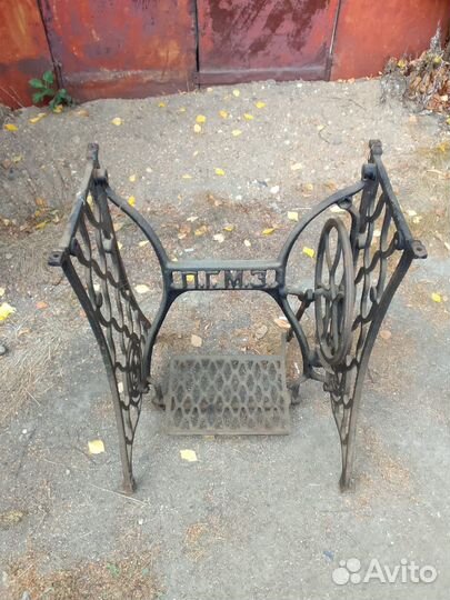 Станина от швейной машинки