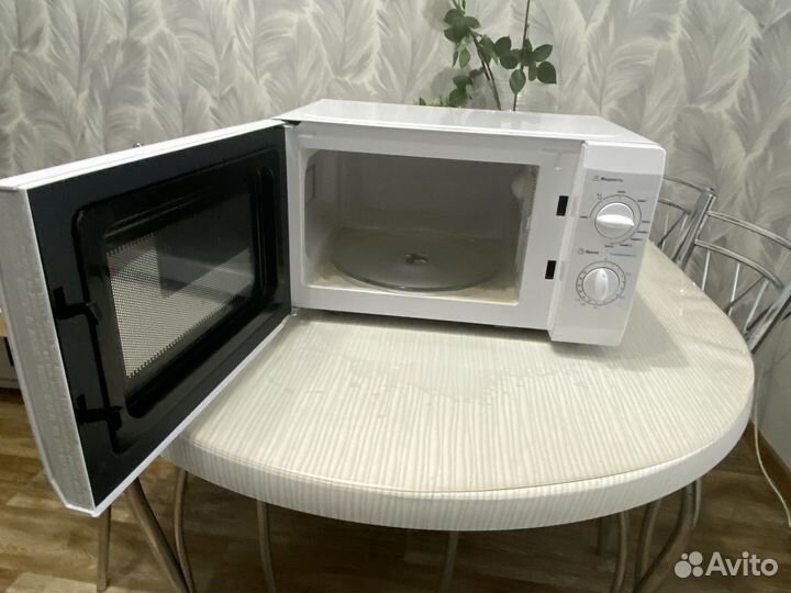 Микроволновая печь midea